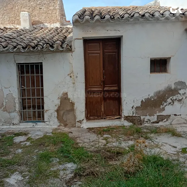 Casa con alma en Zarcilla de Ramos: arcos, vigas y un patio que espera — 4