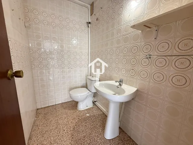 PISO EN VENTA EN ALICANTE. ZONA DE BABEL. 74m2, 4 habitaciones, 1 BAÑO Y 1 ASEÑO, TERCERA PLANTA CON ASCENSOR. — 5