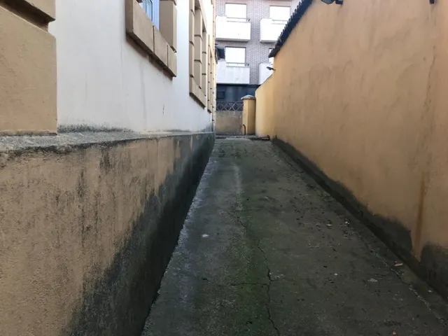 IMPRESIONANTE CASA EN EL CENTRO DE VALENCIA DE DON JUAN, IDEAL NEGOCIO. EN PERFECTO ESTADO. — 45