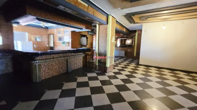 PISO  (ANTIGUA CAFETERIA) EN VENTA — 7