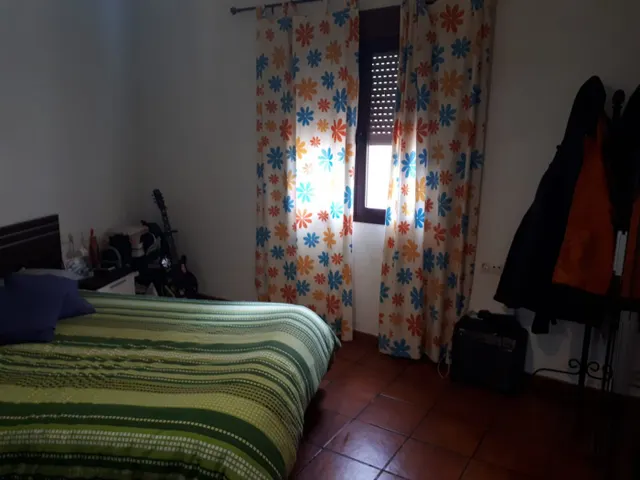 VIVIENDA DE DOS  APARTAMENTOS Y LOCAL EN SERÓN (AMERÍA). — 22