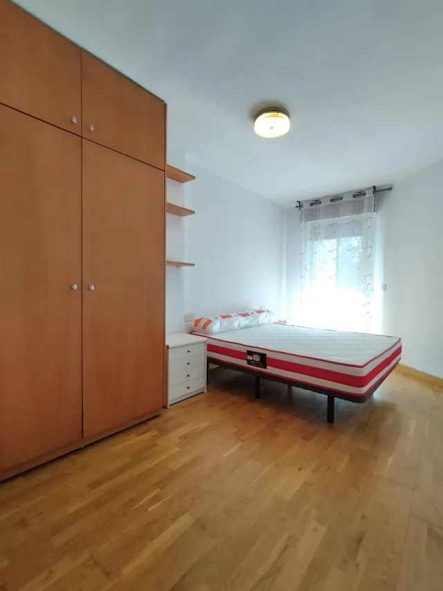 APARTAMENTO JUNTO CENTRO DE OCIO ZIG ZAG — 28