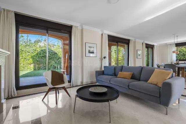Villa 4 habitaciones 276m² en venta - Valle Romano Golf — 3