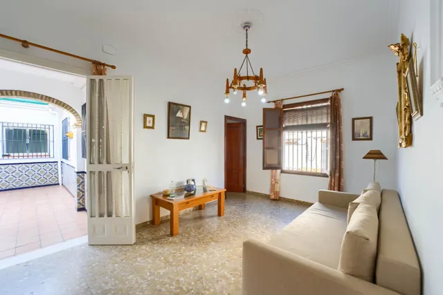 ¡¡ESPECTACULAR!! Adosada de esquina de 223 m2 con patio, terraza y garaje — 19