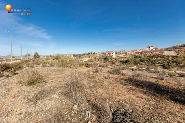 Venta de parcela urbana en Otura (Zona Santa Clara Golf) — 9