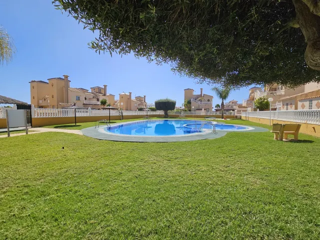 APARTAMENTO CON 2 HAB EN LOMAS DE CABO ROIG — 17