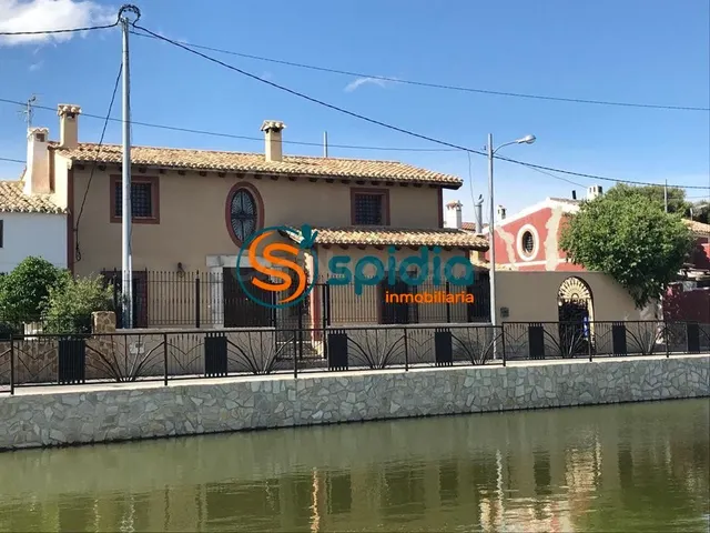 VENTA DE CASA SEÑORIAL EN DOÑA INÉS (LORCA)