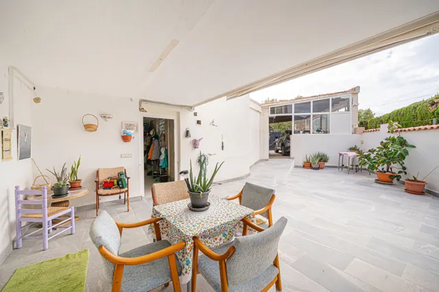 Villa 5 habitaciones en venta - Pueblo Poniente — 25