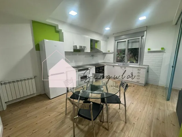ALQUILER PLANTA BAJA CASA CON JARDÍN — 8