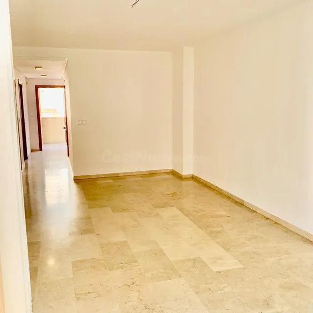 Amplio Apartamento en Albir con Terraza y Piscina a Pocos Pasos del Mar — 5