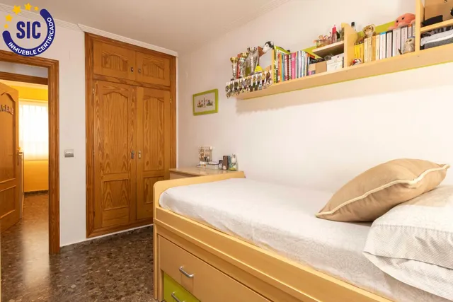 Se vende amplio piso en zona céntrica de Torrent — 19