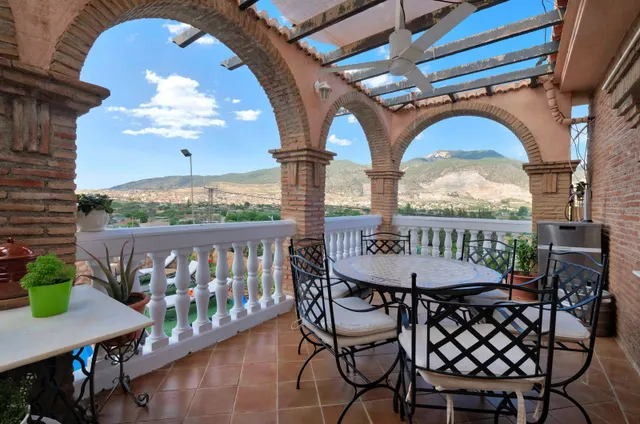 Espectacular chalet-cortijo con encanto, piscina y vistas a Sierra Nevada en Padul — 11
