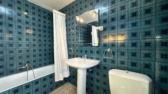 SE VENDE CASA EN TÓRTOLES — 28
