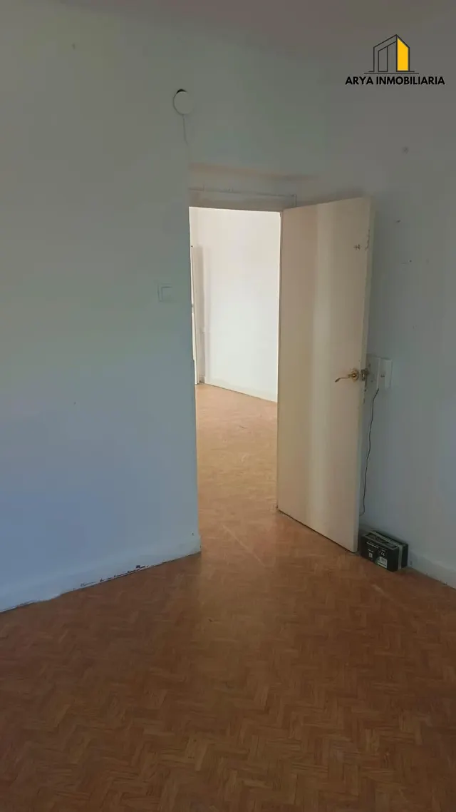 Piso en Venta en C/Laguna — 7