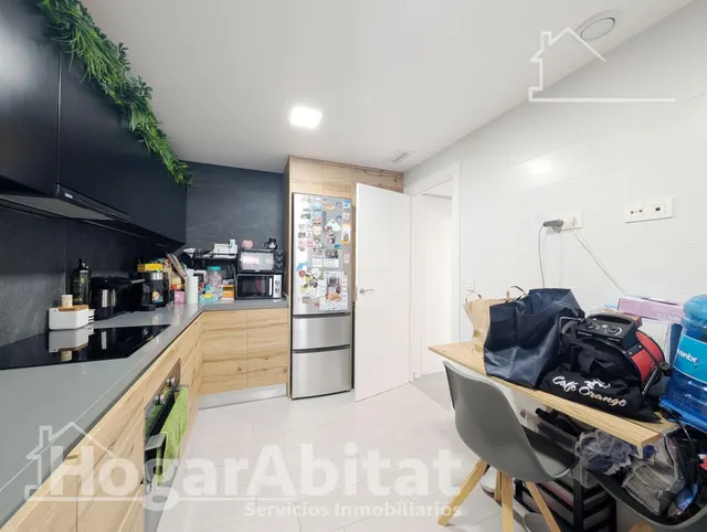 ¡Precioso Chalet! Seminuevo, amplio y luminoso, con piscina privada, garaje y jardín — 11