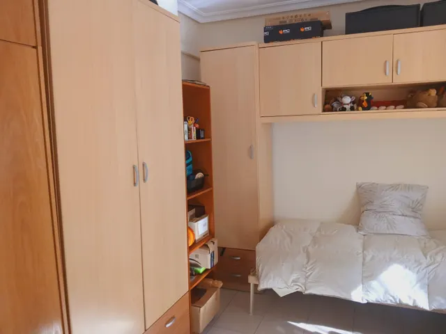 Ático reformado 5 dormitorios en Cáceres centro — 38