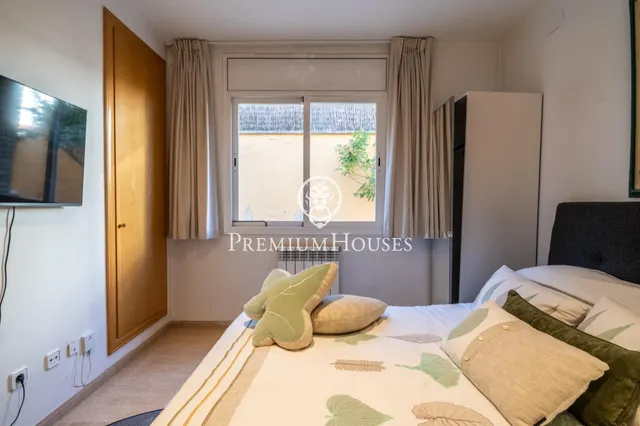 Chalet en venta con ascensor, piscina y grandes espacios en Canet de Mar — 42