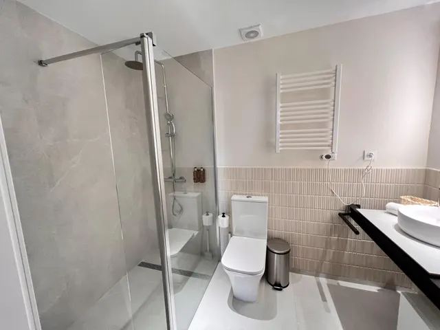 1 ESTUDIO DUPLEX,  CON LICENCIA TURISTICA, EN PLANTA BAJA, TOTALMENTE REFORMADO A ESTRENAR. — 15