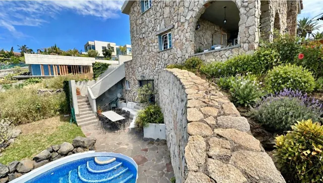 Villa independiente con piscina, jardines y vistas panorámic - foto 2