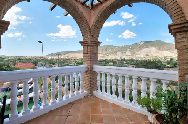 Espectacular chalet-cortijo con encanto, piscina y vistas a Sierra Nevada en Padul — 12