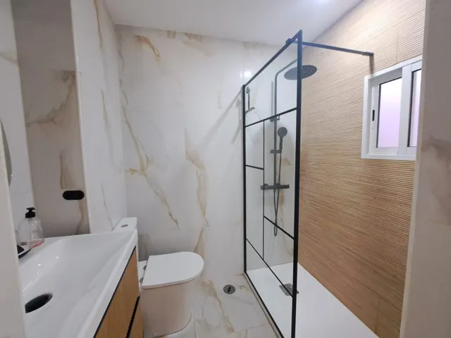 Casa de una sola planta con patio y azotea independiente en El Arenal — 29