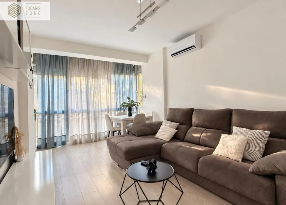 Vivienda renovada, funcional y rodeada de la auténtica esencia de Málaga
