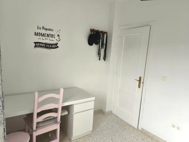 Casa pareada con piscina privada en zona tranquila — 20