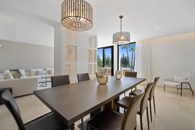 Chalet 5 habitaciones 321m² en venta - Marbella - foto 4