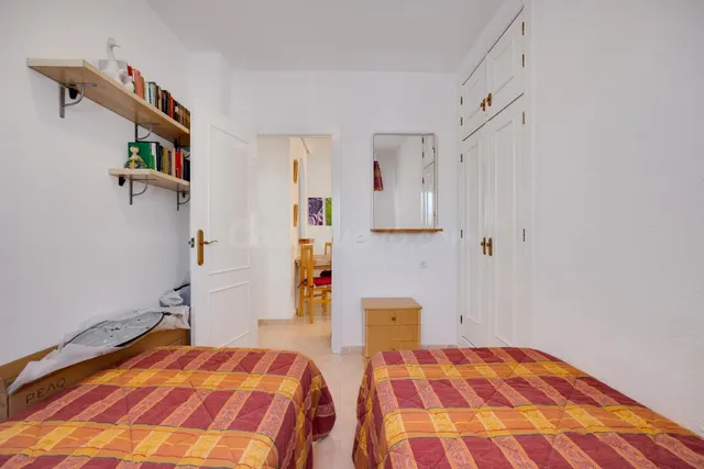 Apartamento de 2 dormitorios y 1 baño en Torrevieja (los naufragos) — 18
