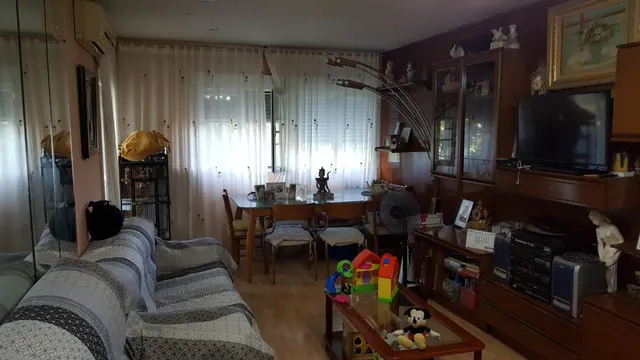 Amplio Piso en Orcasitas, Madrid — 6