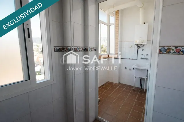 Piso de 3 dormitorios con terraza, vistas despejadas y piscina comunitaria en Costa África, a un paso de la playa — 13