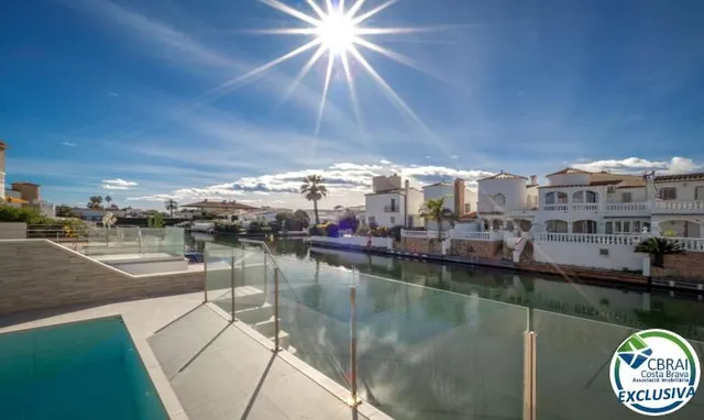 Magnífica casa de pescador con fondeo y piscina — 29