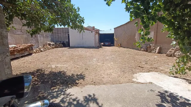 CASA EN VENTA EN MORALES DEL VINO (ZAMORA), 5 DORMITORIOS, BAÑO, BUHARDILLA, BODEGA, JARDÍN, GARAJE... — 42