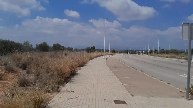 PARCELA INDUSTRIAL A LA VENTA EN PLA DE CARRASES - foto 4