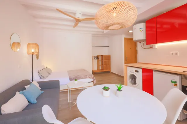 LOFT DE ALQUILER TEMPORAL CON ASCENSOR EN EL RAVAL — 9