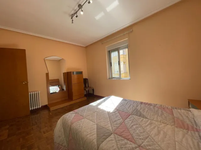SE VENDE PISO ZONA ALTA — 15