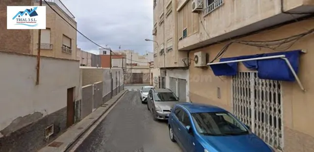 Venta de piso en Almería.