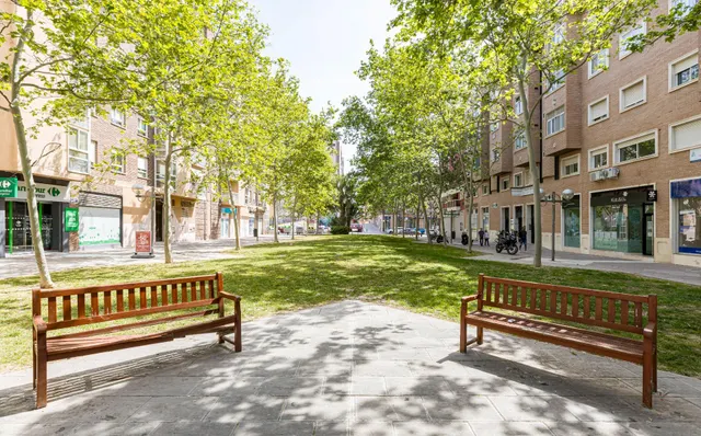 Alquiler vivienda en Juan Carlos I- Avenida Infanta Cristina. — 36