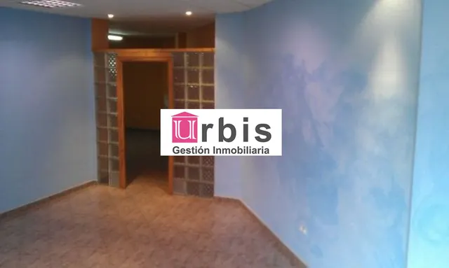 Urbis te ofrece un local comercial en venta en zona Delicias, Salamanca. — 3