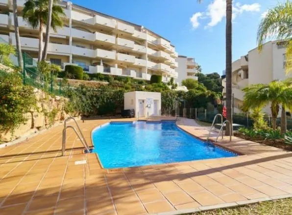 Elviria - Piso, 2 Dormitorios, Terraza, Garaje, Pisicina — 22