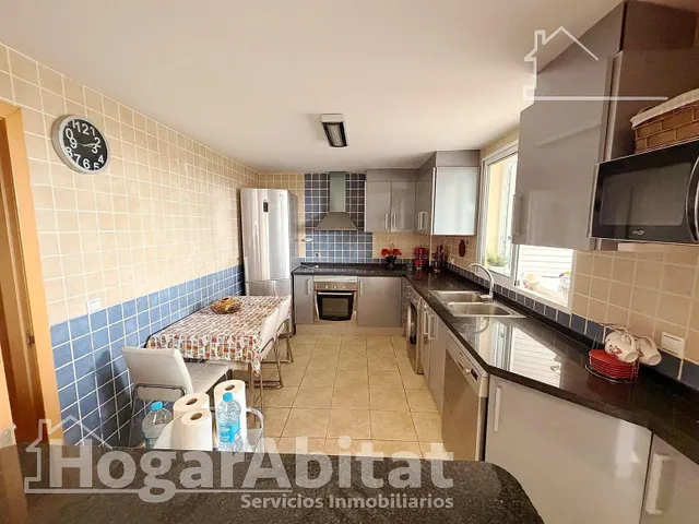 ¡encantador chalet! amplio y sofisticado con piscina, garaje y dos terrazas — 11