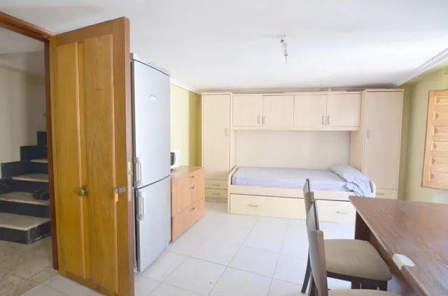 Urbis te ofrece un estupendo edificio en venta en todo el centro de Ciudad Rodrigo, Salamanca. — 40