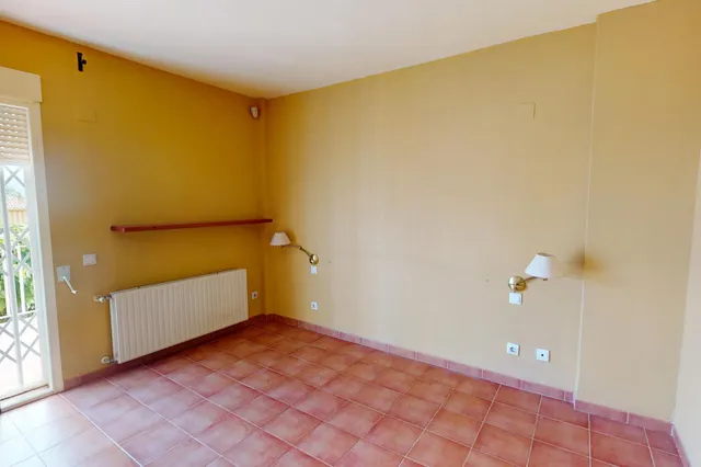 Chalet independiente en Urbanización Vall de Lliria — 12