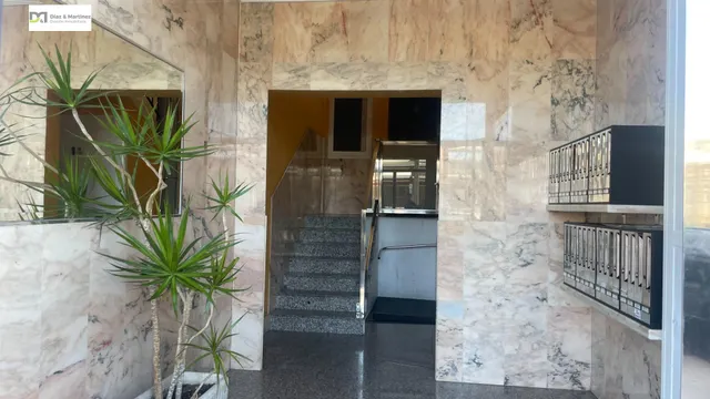 PISO AL LADO estación RENFE — 10