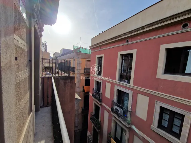 Ático con encanto histórico en el Gótico — 6