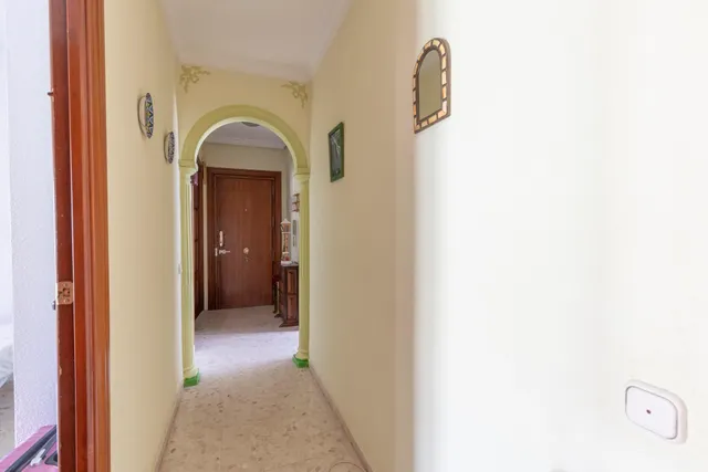 Piso de 3 habitaciones sin ascensor en venta en Peligros — 30