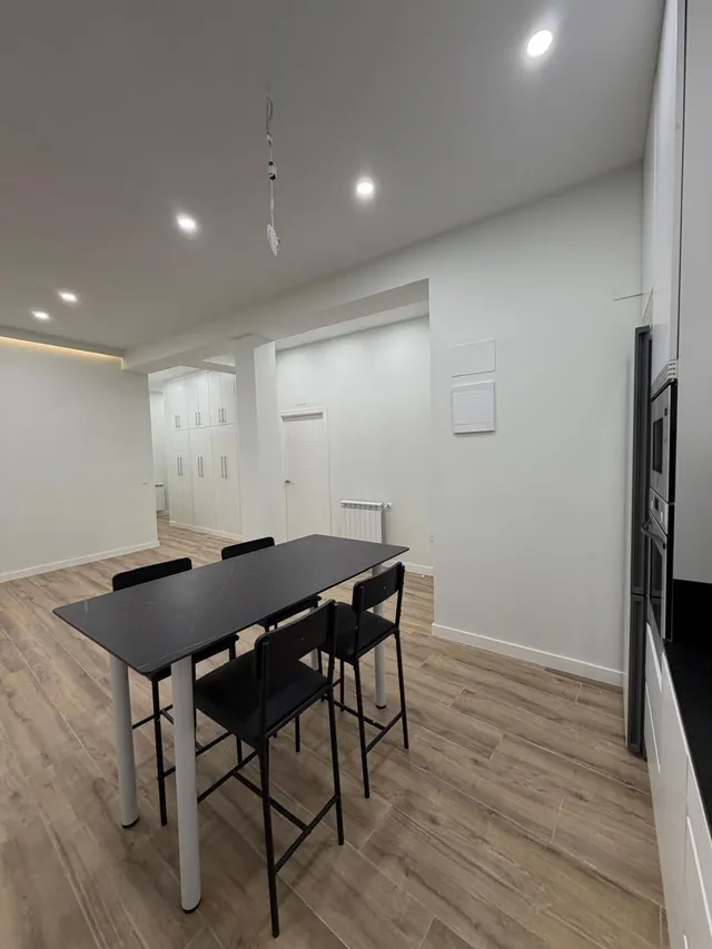 Exclusivo Piso en Alquiler - Calle Italia, Valladolid — 17