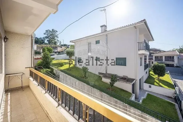 Chalet 4 habitaciones 255m² en venta - Celeirós - Aveleda -  - foto 2