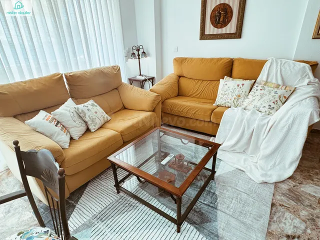 APARTAMENTO EN PRIMERA LÍNEA DEL PASEO MARÍTIMO DE EL CAMPEL