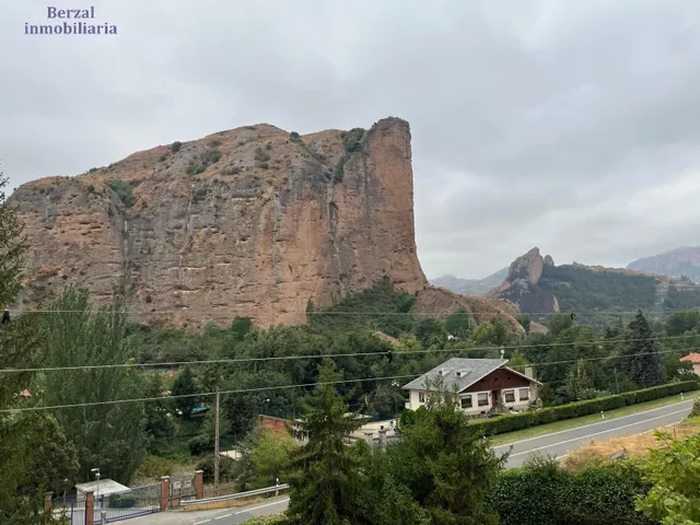 Casa en parcela de casi cuatro mil metros, con piscina, jardin, maravillosas vistas. — 11